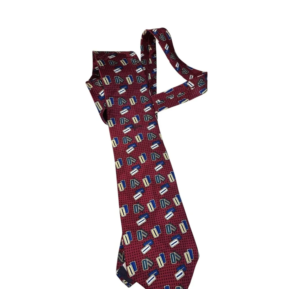 Hanover Square Mens 100% Silk Burgundy Geometric Pattern‎ Neck Tie